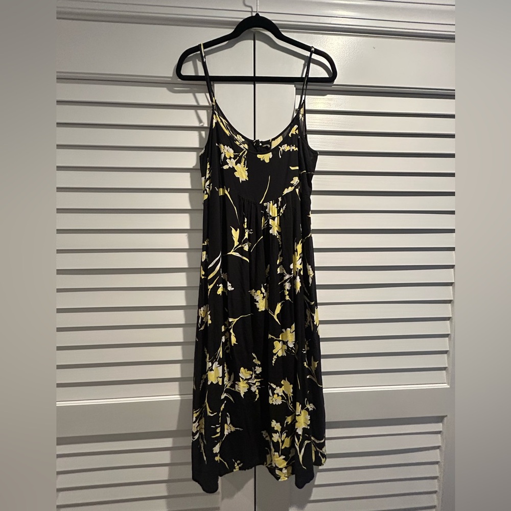 Knotsister Black Maxi Dress size large